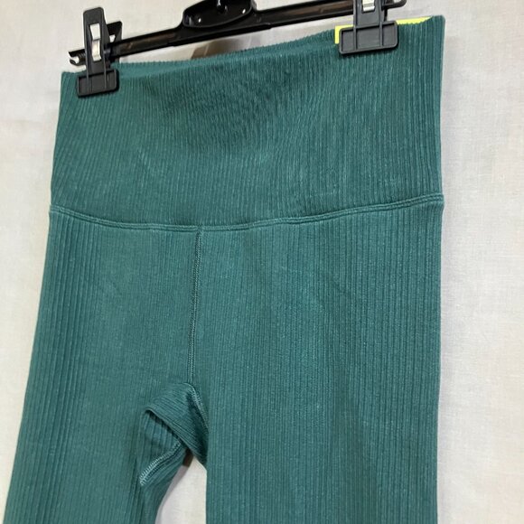 NWT All In Motion Women's Medium Green Seamless High-Rise Ribbed Leggings - Picture 8 of 12